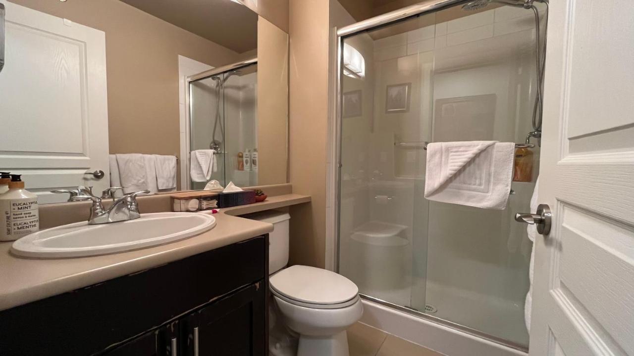 Waterscapes Resort Kelowna 2 Full Bedrooms Suite Vacation Rentals, Short Term Rentals. ภายนอก รูปภาพ
