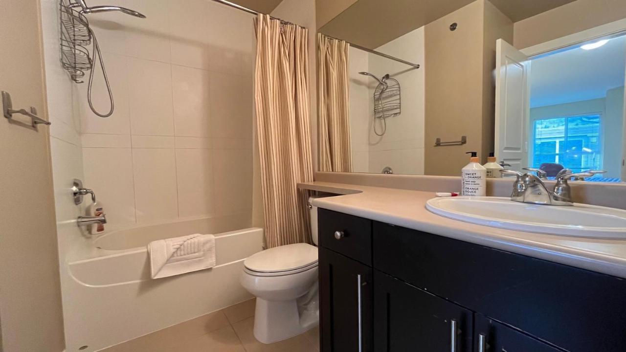 Waterscapes Resort Kelowna 2 Full Bedrooms Suite Vacation Rentals, Short Term Rentals. ภายนอก รูปภาพ