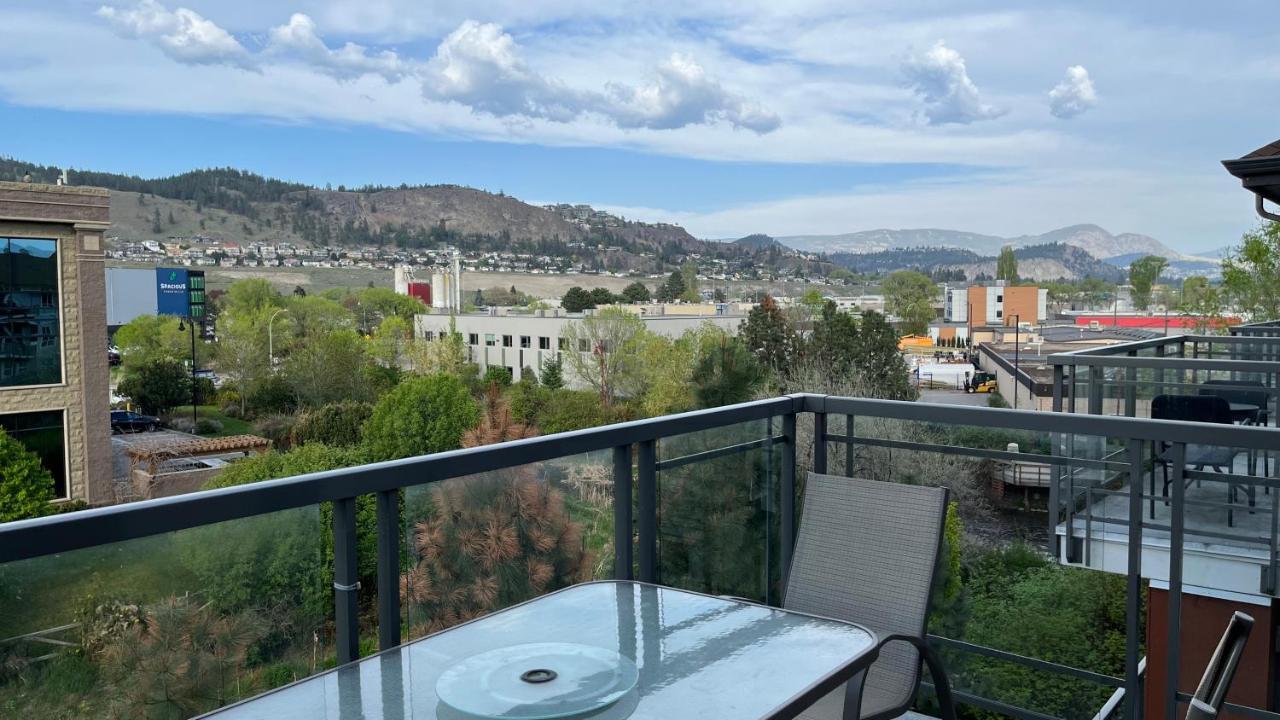 Waterscapes Resort Kelowna 2 Full Bedrooms Suite Vacation Rentals, Short Term Rentals. ภายนอก รูปภาพ
